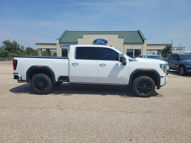 Used 2024 Summit White GMC Denali image 27