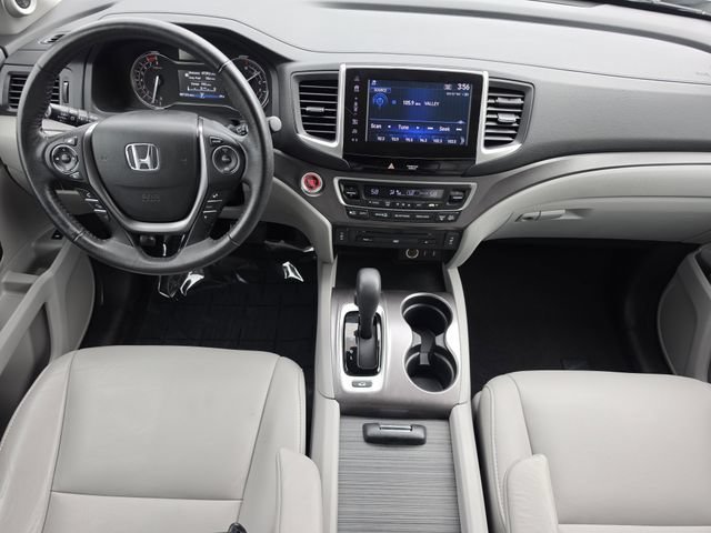 Used 2017 Lunar Silver Metallic Honda EX-L image 9