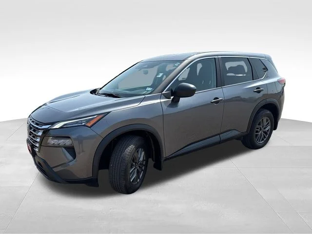 Used 2024 Gray Nissan S image 4