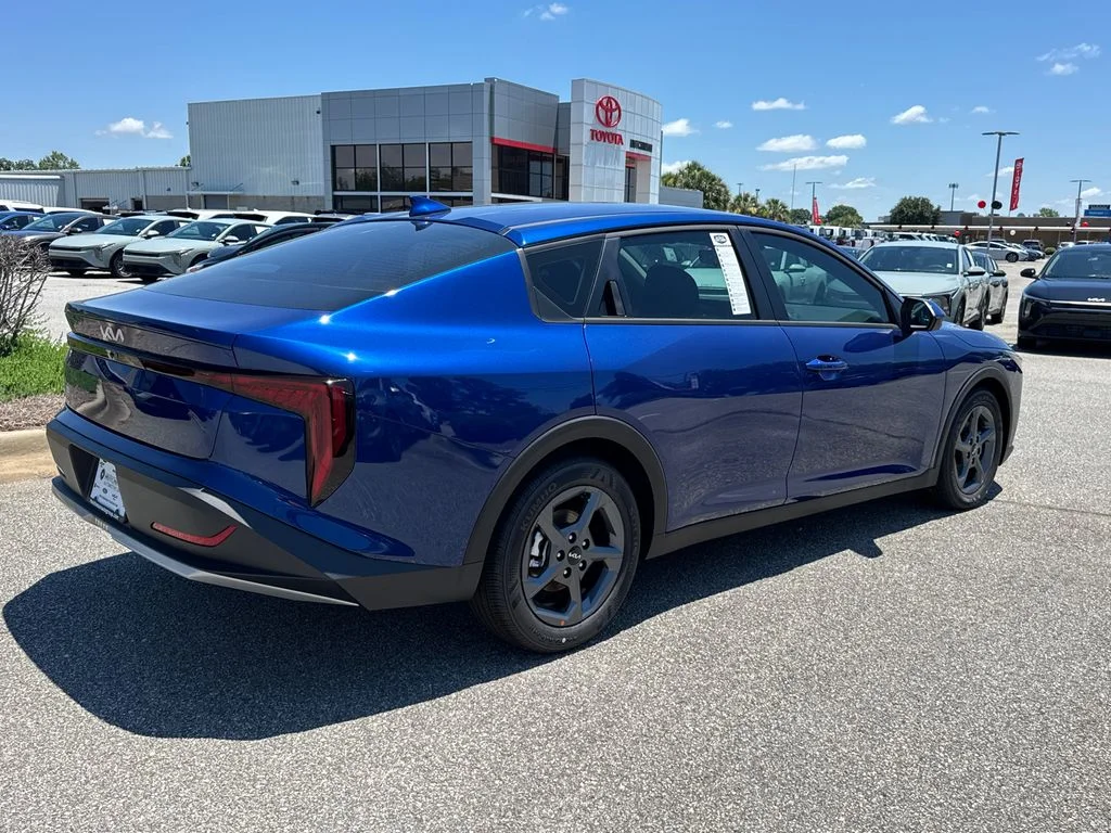 New 2026 Deep Sea Blue Kia LXS image 3