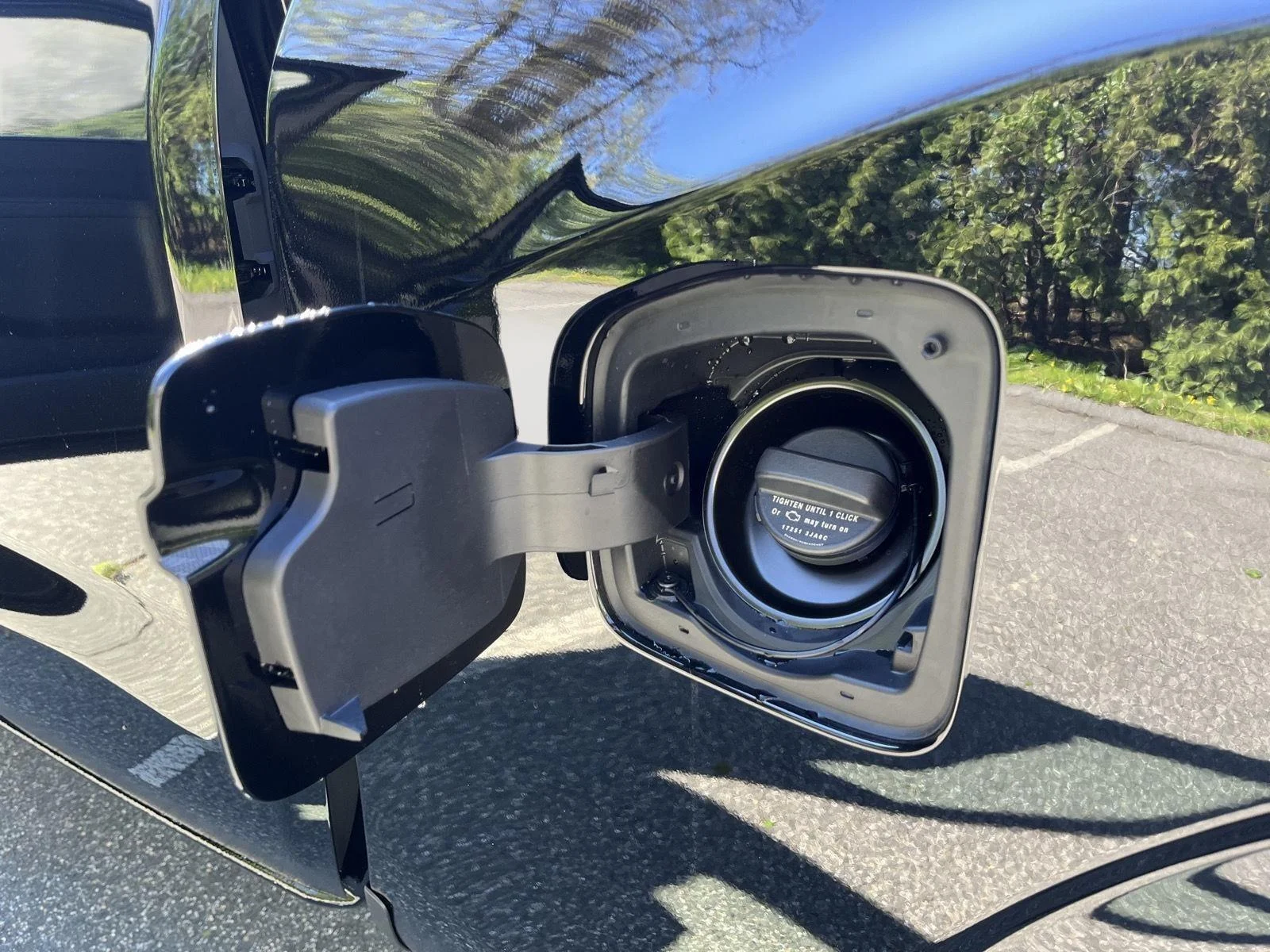 New 2026 Super Black Nissan King Cab® S image 30