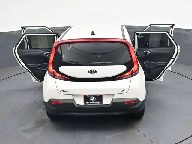 Used 2020 White Kia S image 44