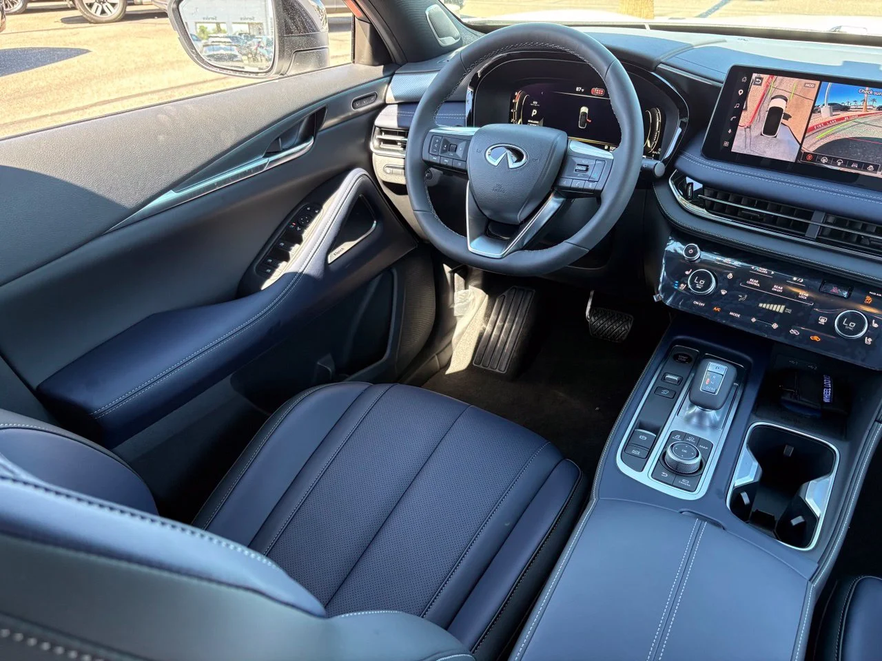 New 2027 RADIANT WHITE INFINITI Sport AWD image 17