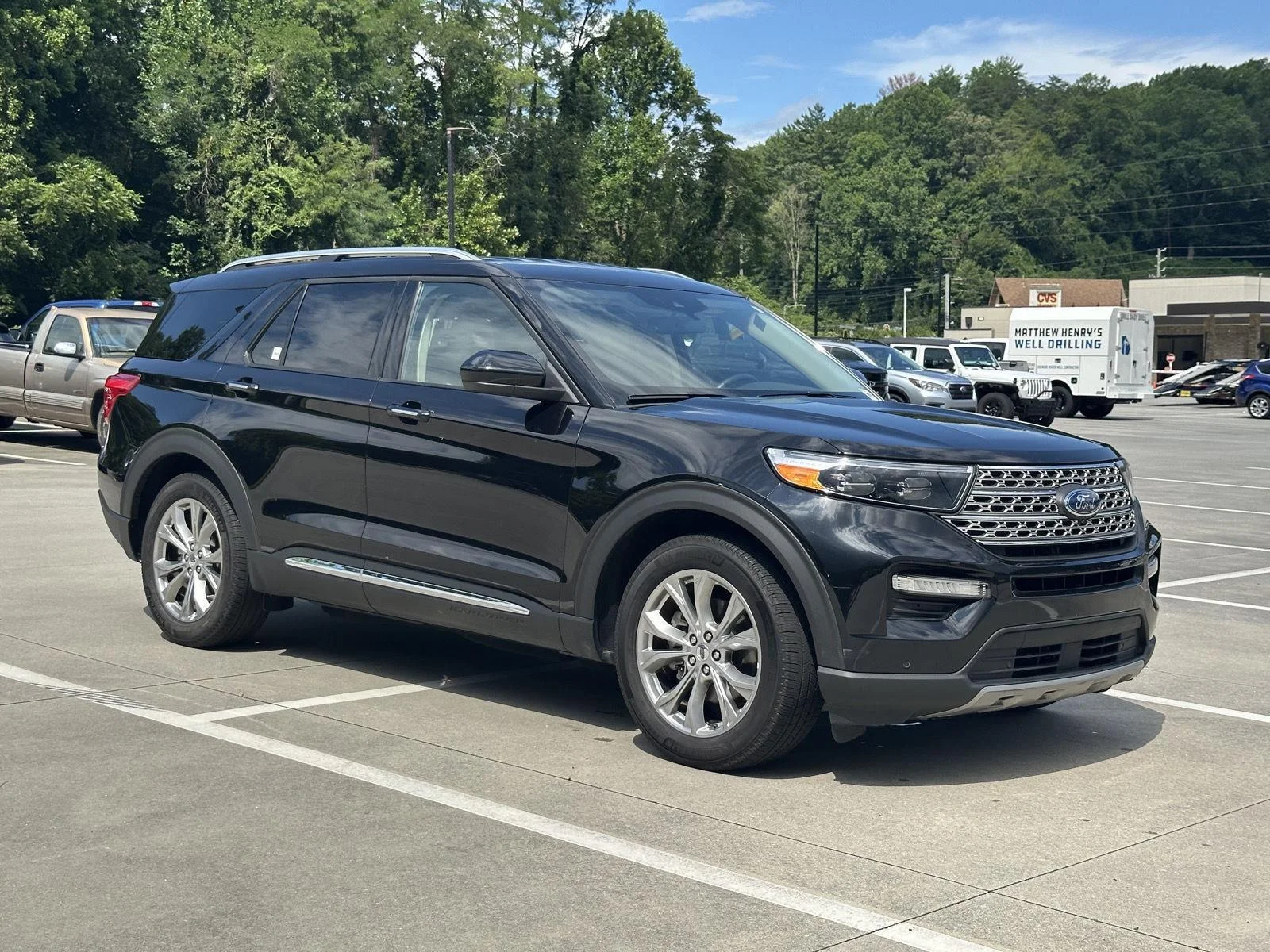 2024 Ford Explorer Limited RWD's photo
