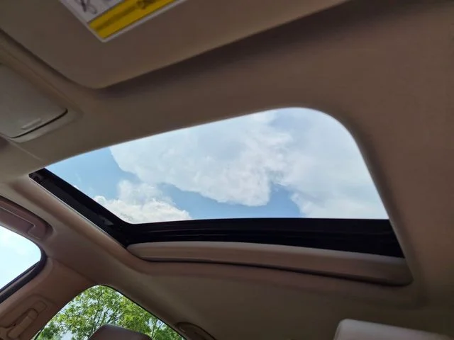 Used 2018  Honda EX-L image 13