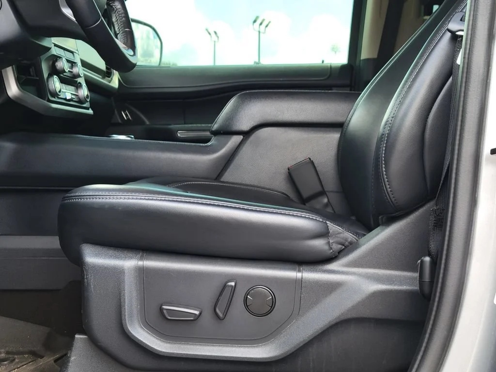 Used 2024 Black Ford XLT image 23
