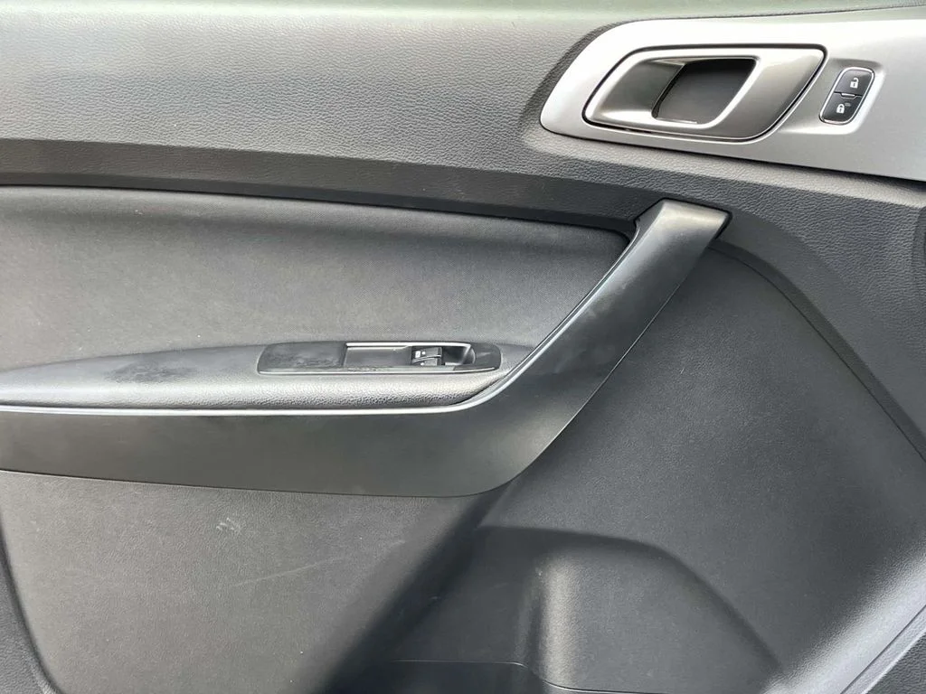 Used 2021 White Ford XLT image 16