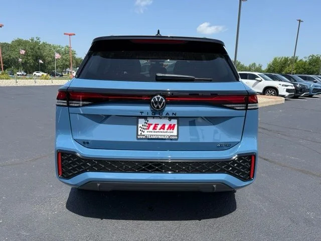 New 2026 Blue Volkswagen 2.0T SE R-Line Black image 4