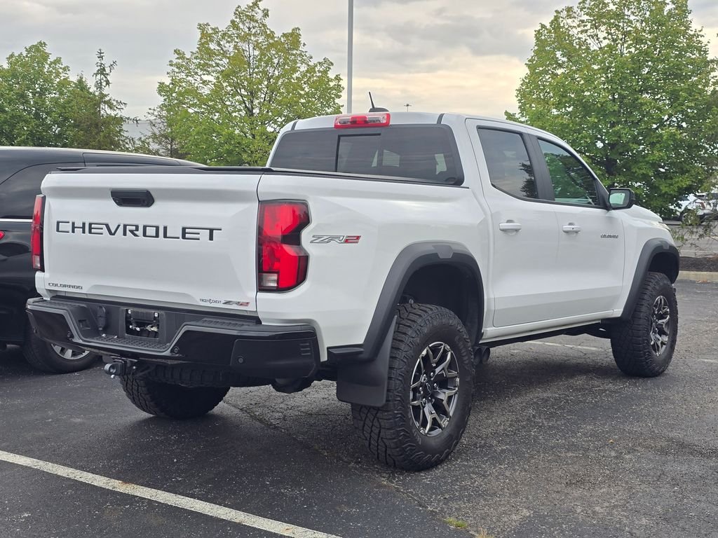 Used 2024 White Chevrolet ZR2 image 7