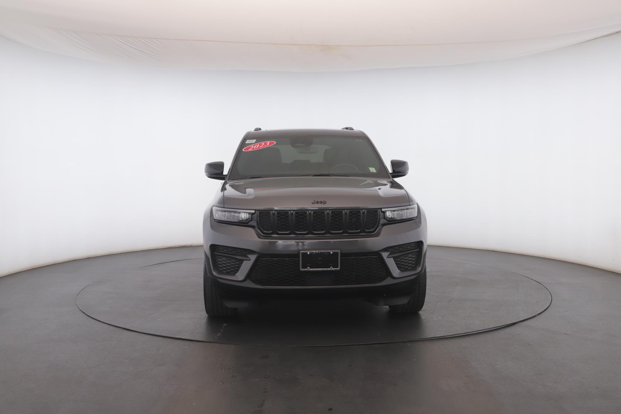 Used 2023 Baltic Gray Metallic Clearcoat Jeep Altitude 4x4 image 24