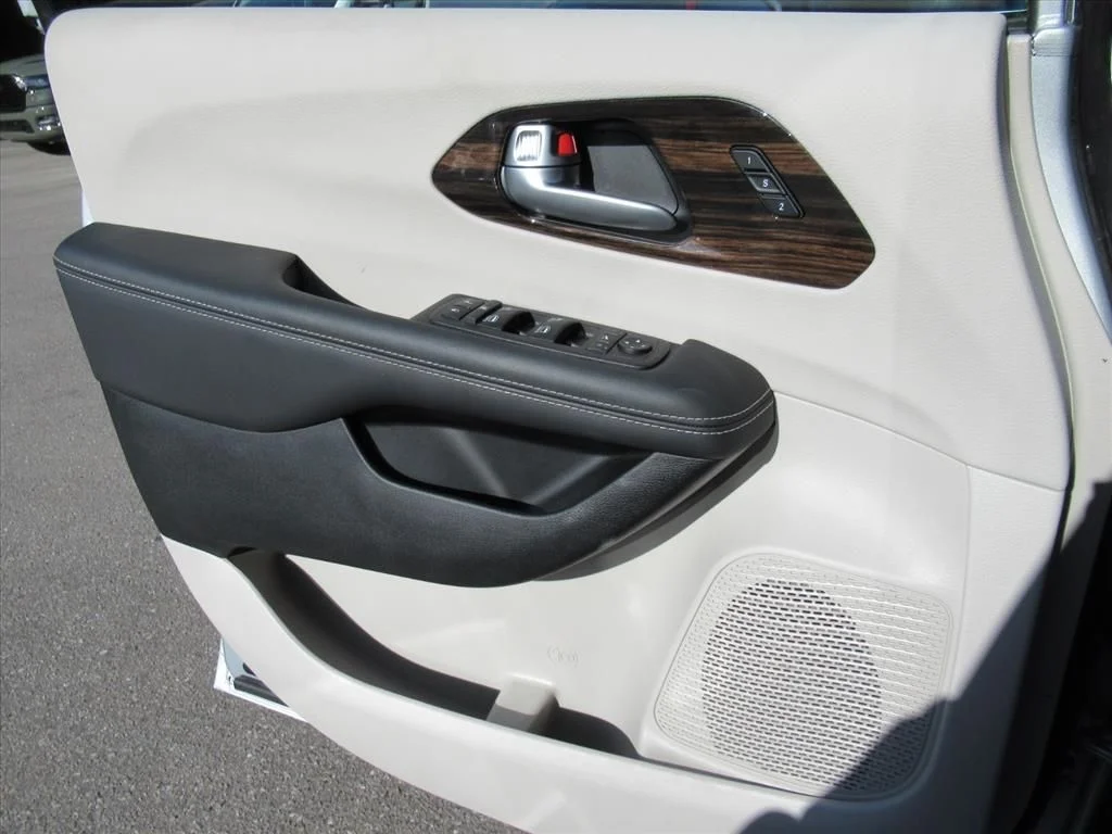 Certified Used 2024 Silver Chrysler Limited image 26