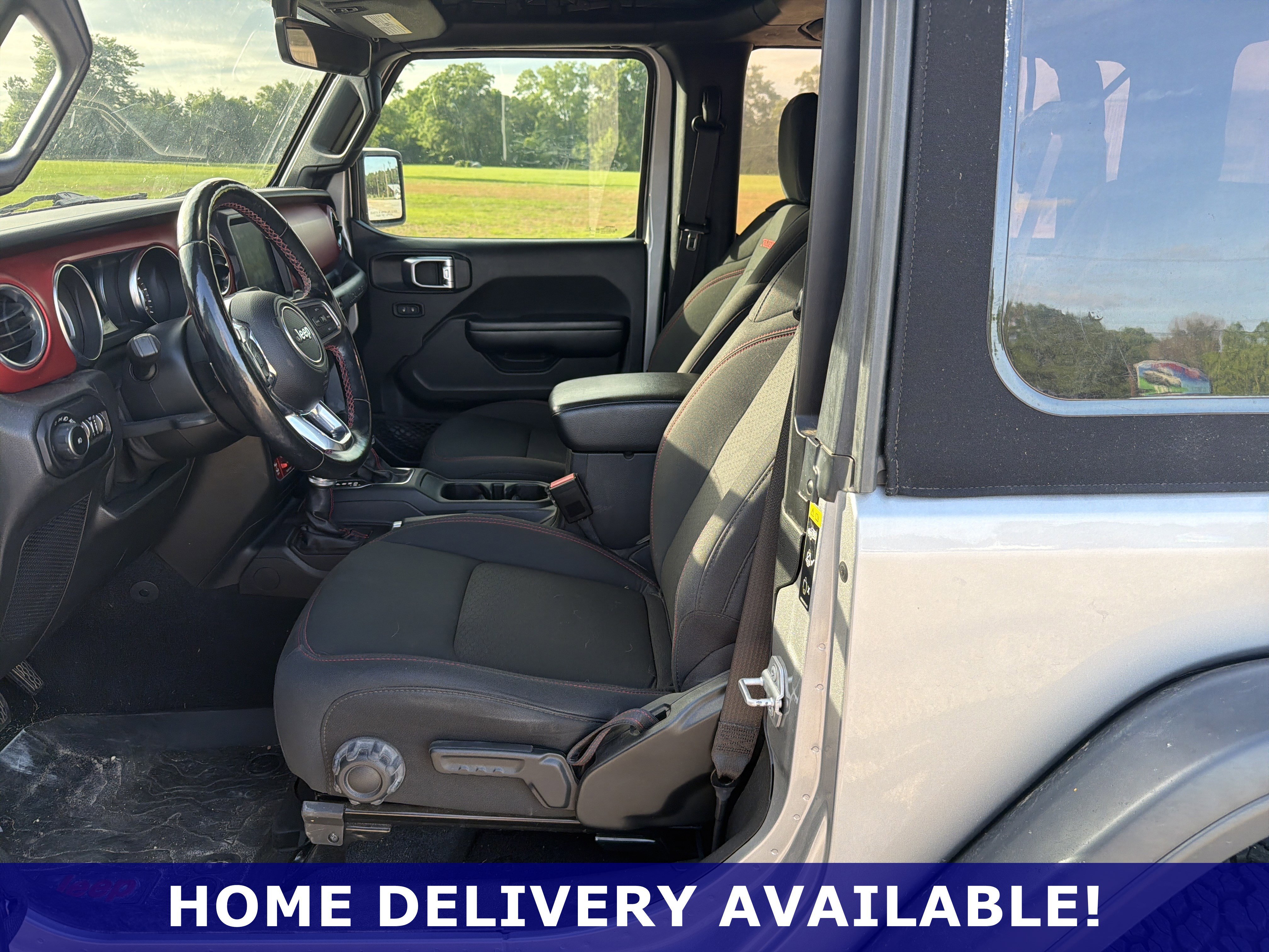 Used 2021 Silver Jeep Rubicon image 5