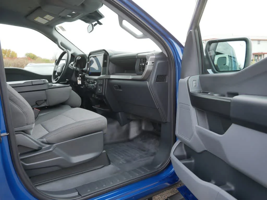 2025 Ford F-150 XL - Photo 14