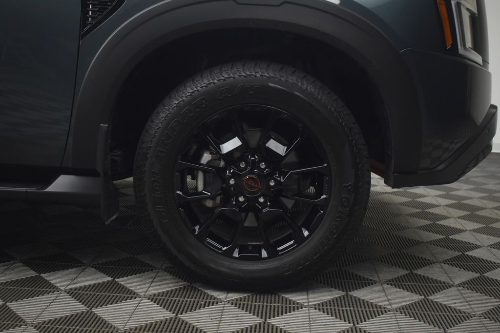 Used 2026 Alpine Metallic/Super Blk Nissan PRO-4X image 34
