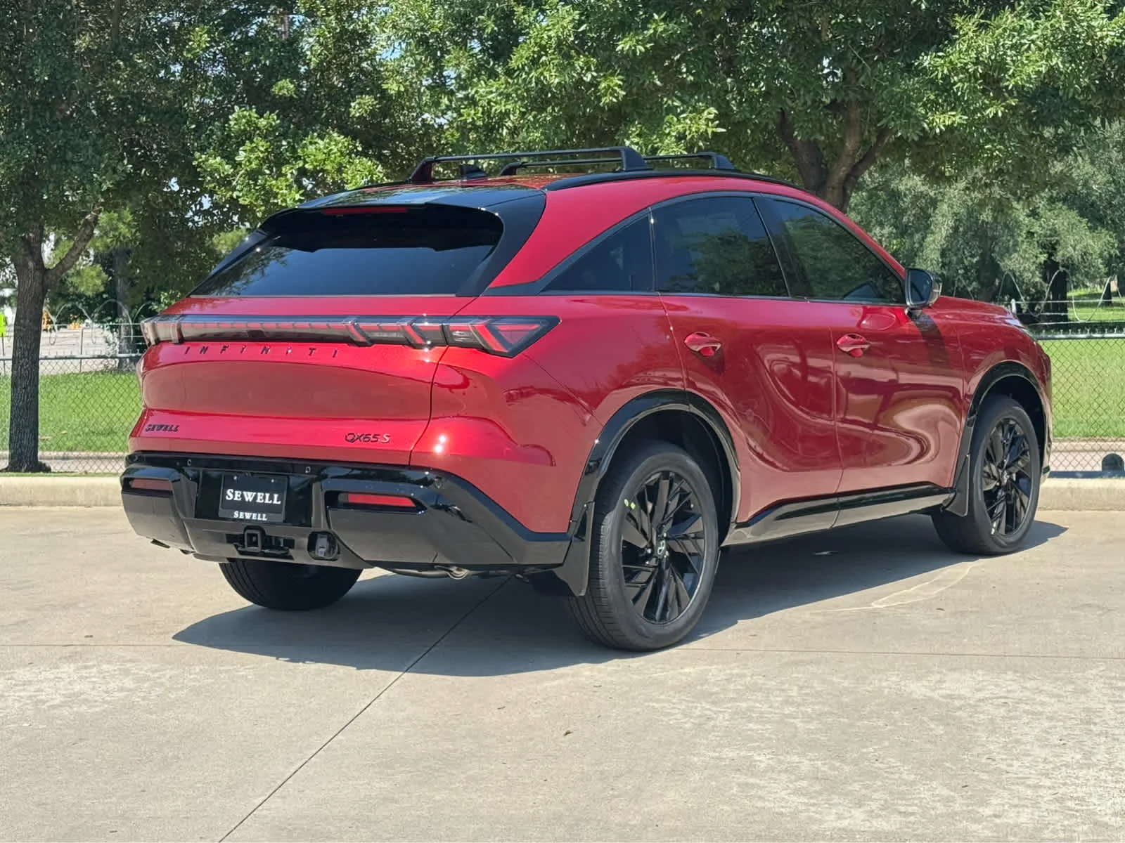 New 2027 SUNFIRE RED INFINITI Sport AWD image 3