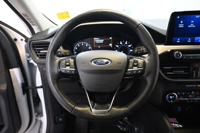 Used 2021 White Ford SE image 4