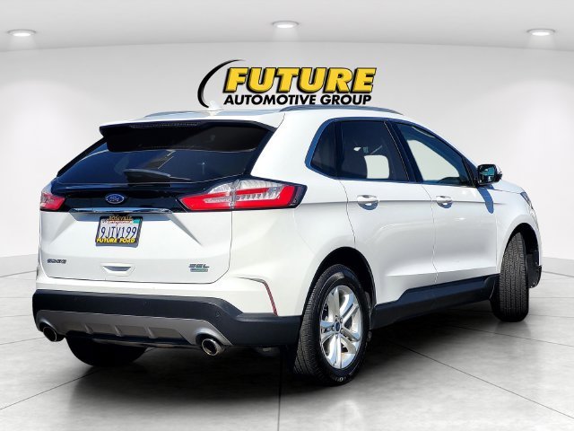 Used 2019 White Ford SEL image 4