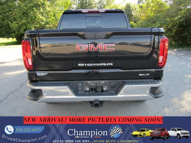 Used 2022 ONYX BLACK GMC SLT image 5