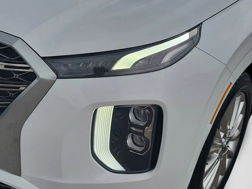 Used 2020 Hyper White Hyundai Limited image 22