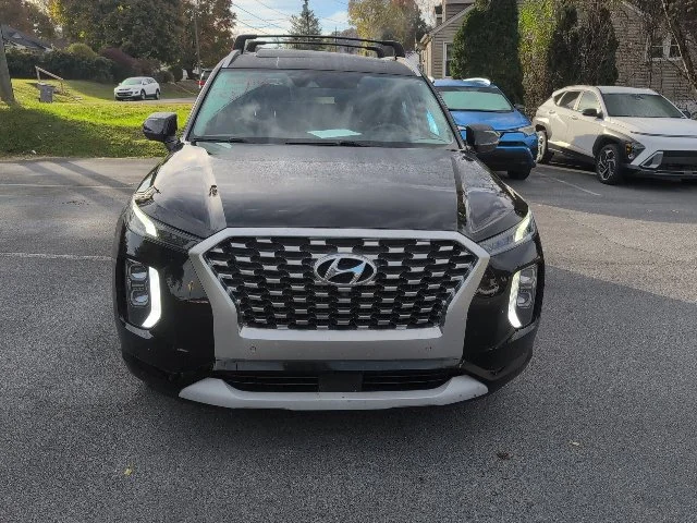 Used 2021 Black Hyundai Limited image 2