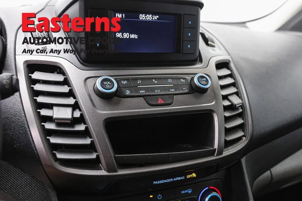 Used 2019 White Ford XL image 19