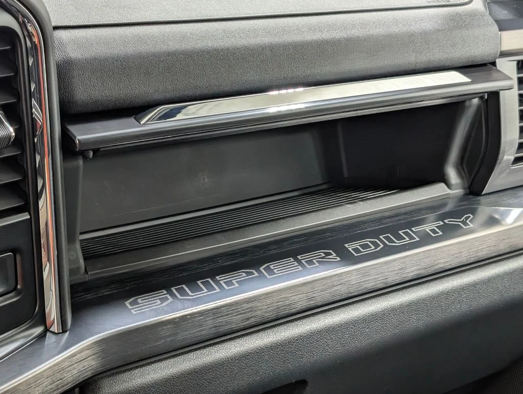 Used 2025 Avalanche Ford Lariat image 10