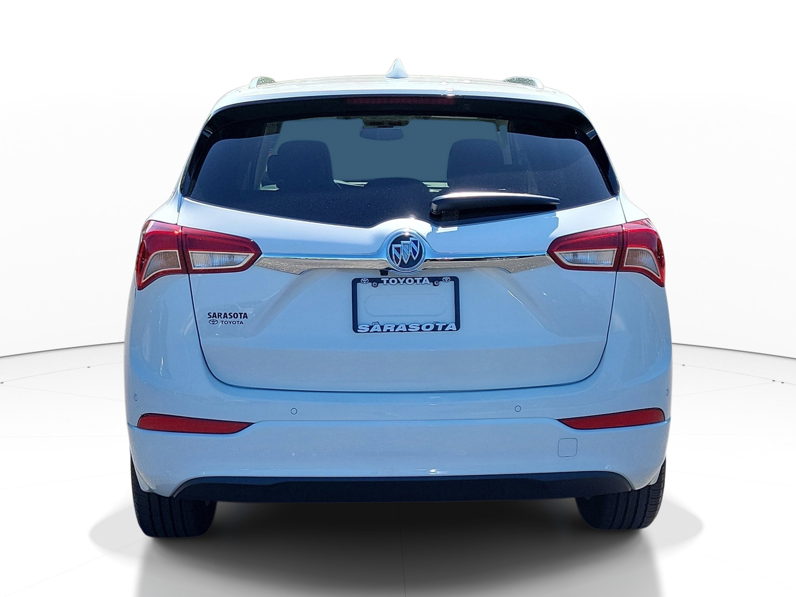 Used 2019 Summit White Buick Essence image 4