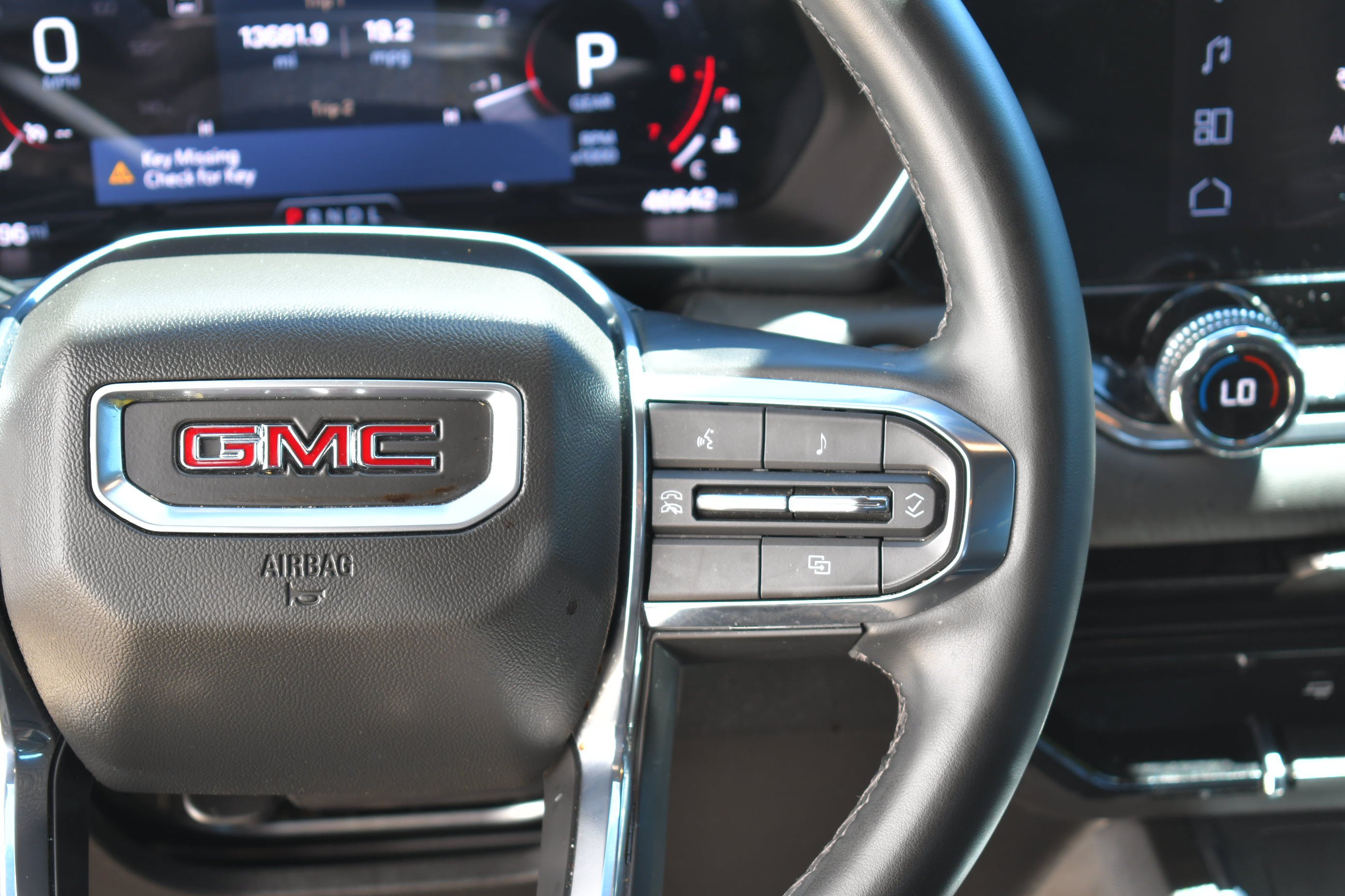 Used 2024 Desert Sand Metallic GMC Elevation image 21