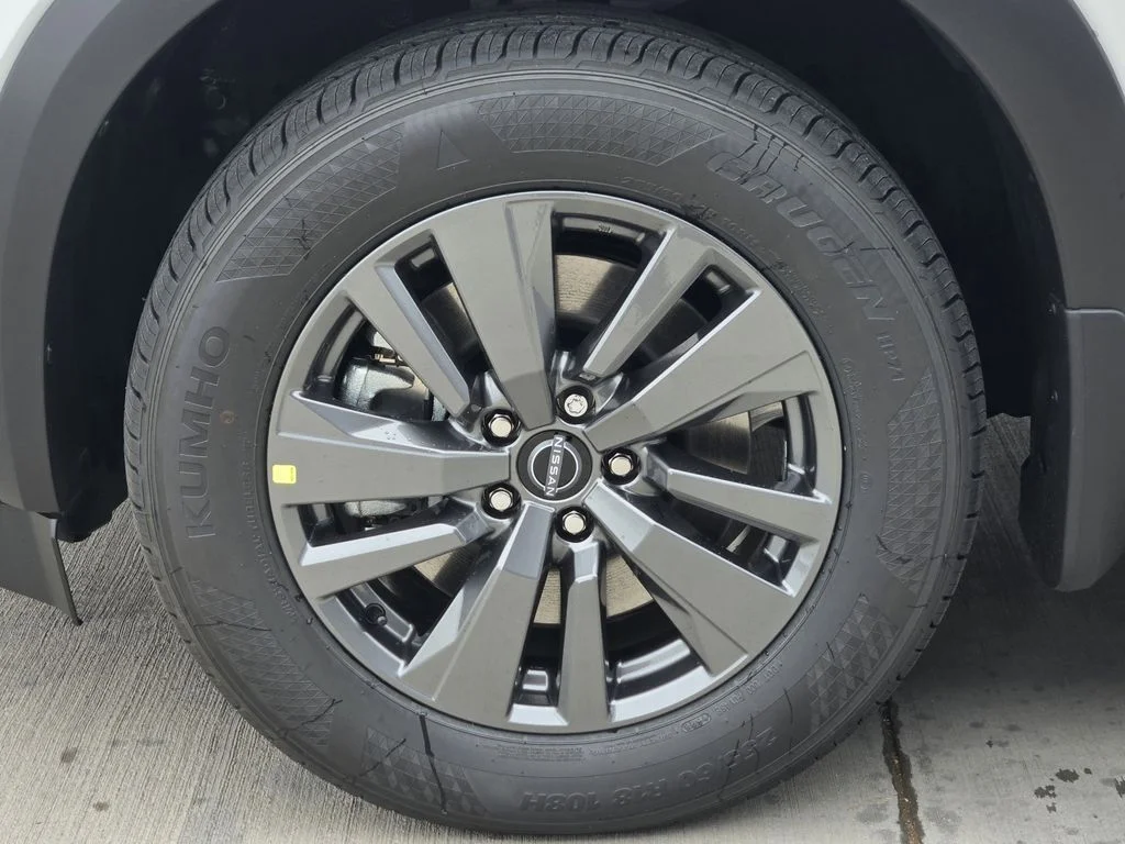 New 2026 Everest White Pearl TriCoat Nissan SV image 9