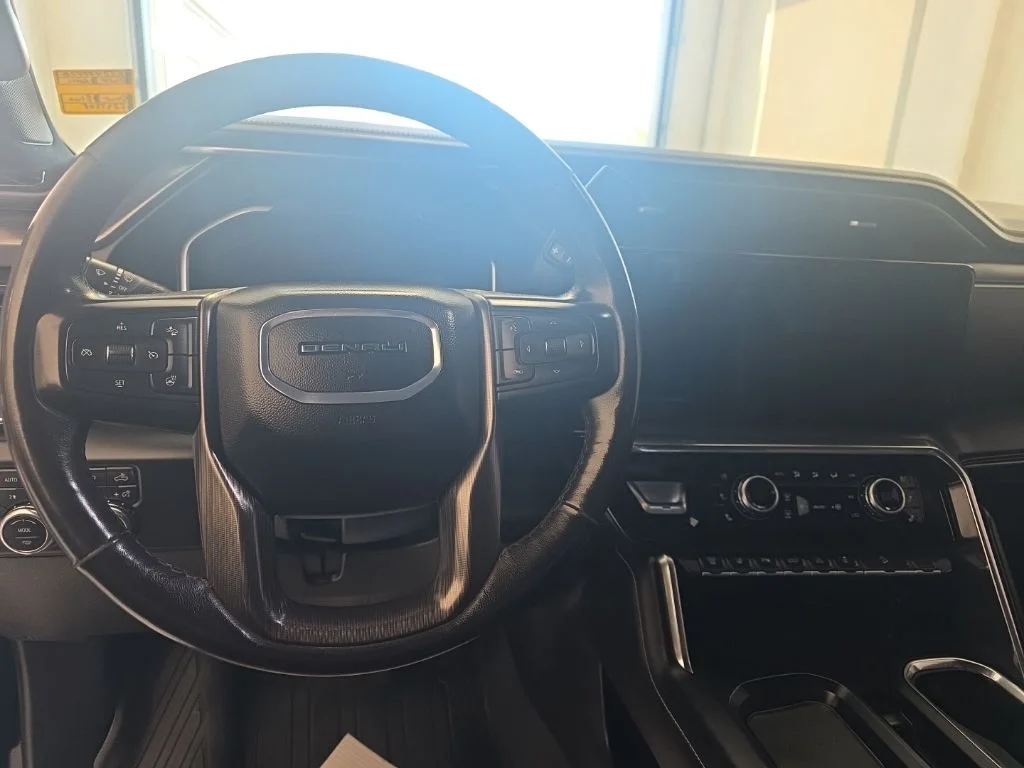 Used 2024 Onyx Black GMC Denali Ultimate image 15