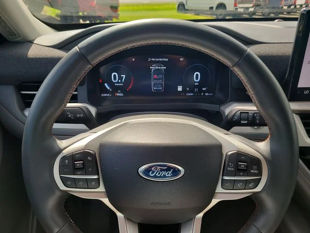 Used 2025 Silver Ford Active image 31