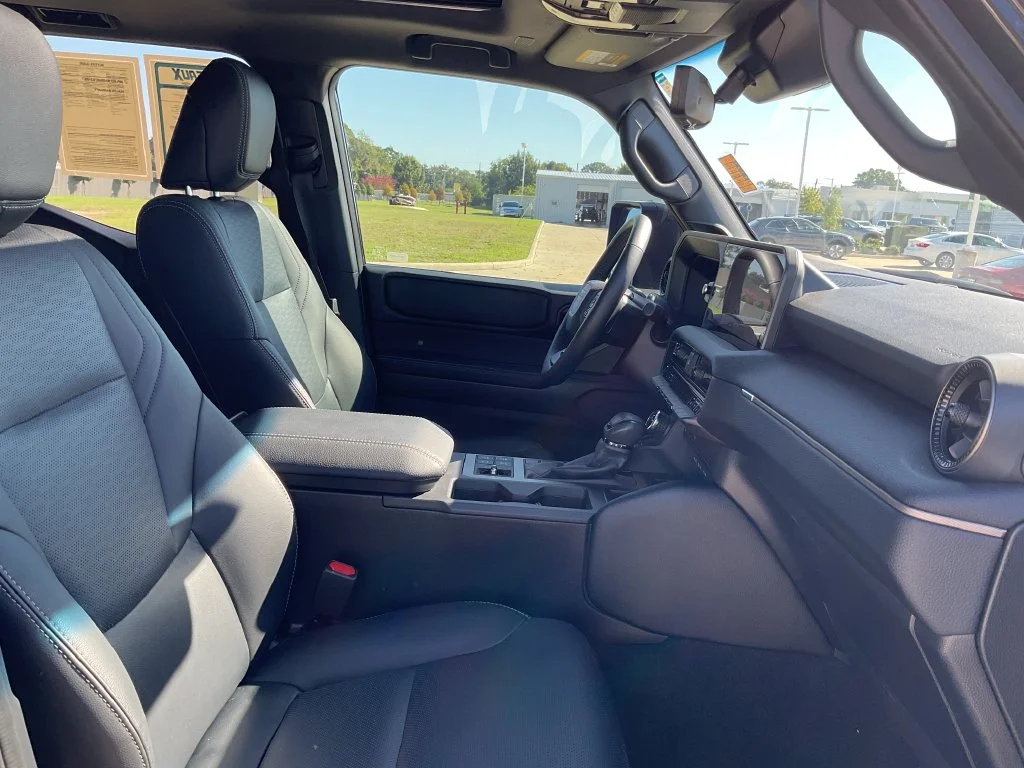 Used 2025 Black Toyota Base image 18