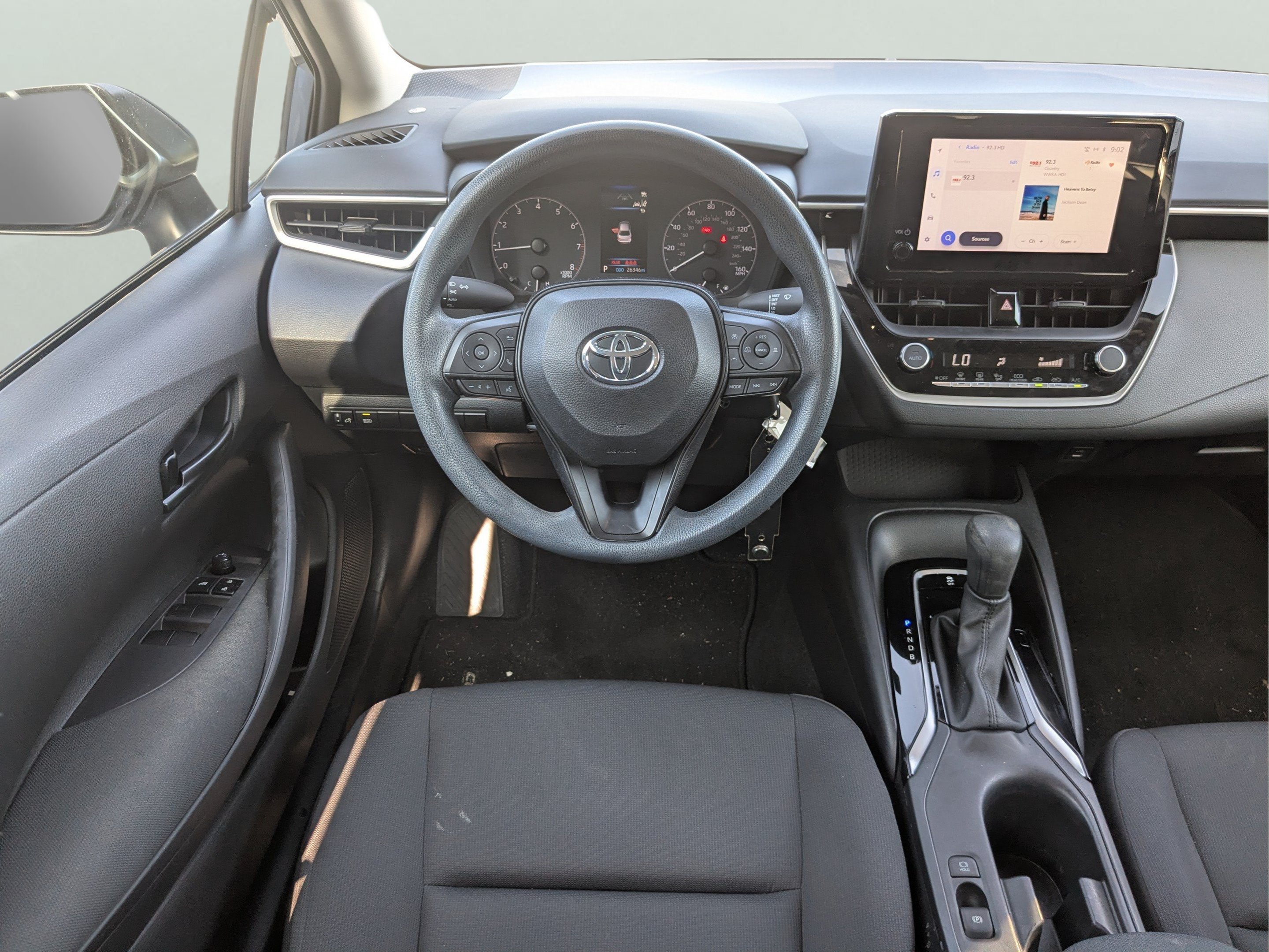 2024 Toyota Corolla LE - Photo 16