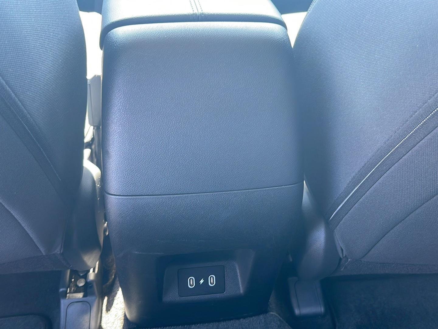 Used 2025 Serenity White Pearl Hyundai SE image 20