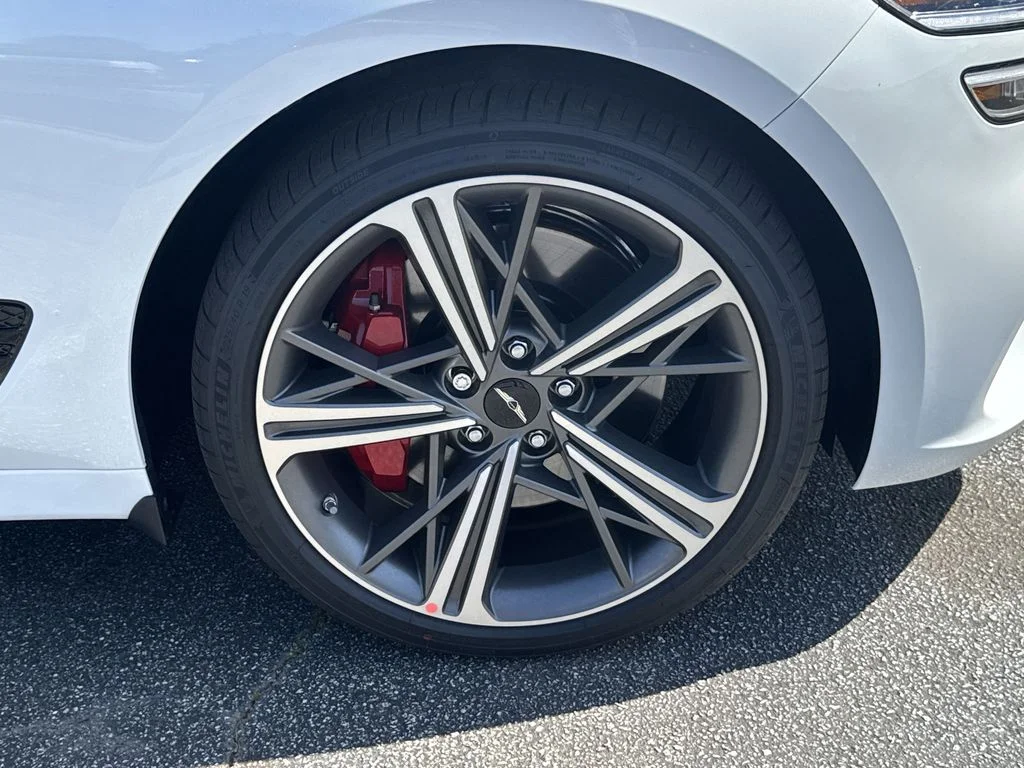 2025 GENESIS G70 Sport Advanced - Photo 12