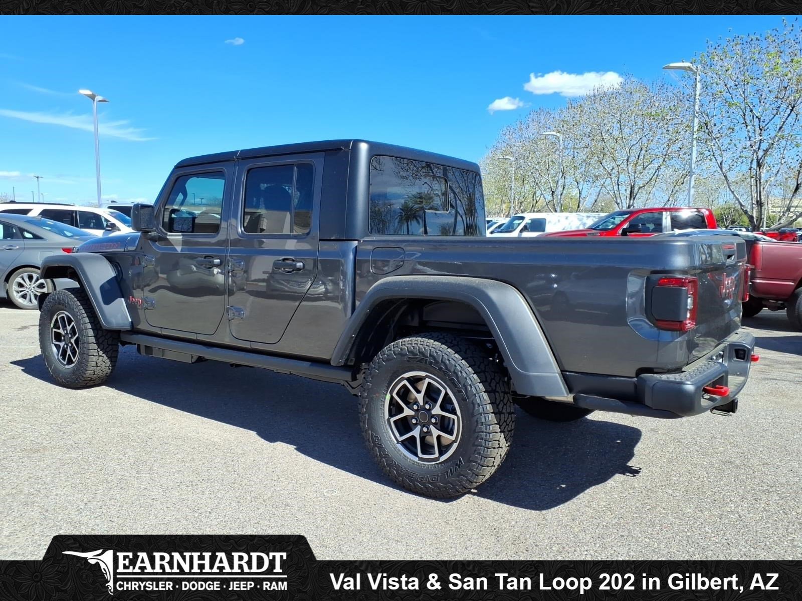 New 2026 Granite Crystal Metallic Clear-Coat Exterior Paint Jeep Rubicon image 4