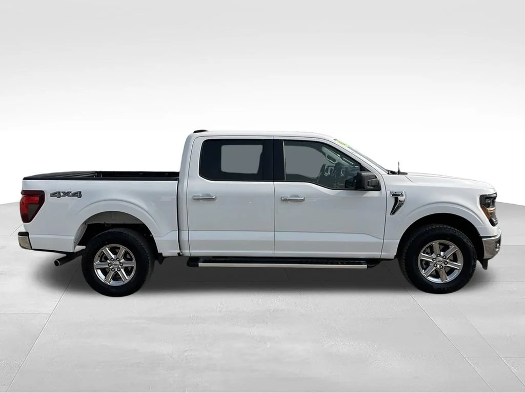 Used 2025 White Ford XLT image 4