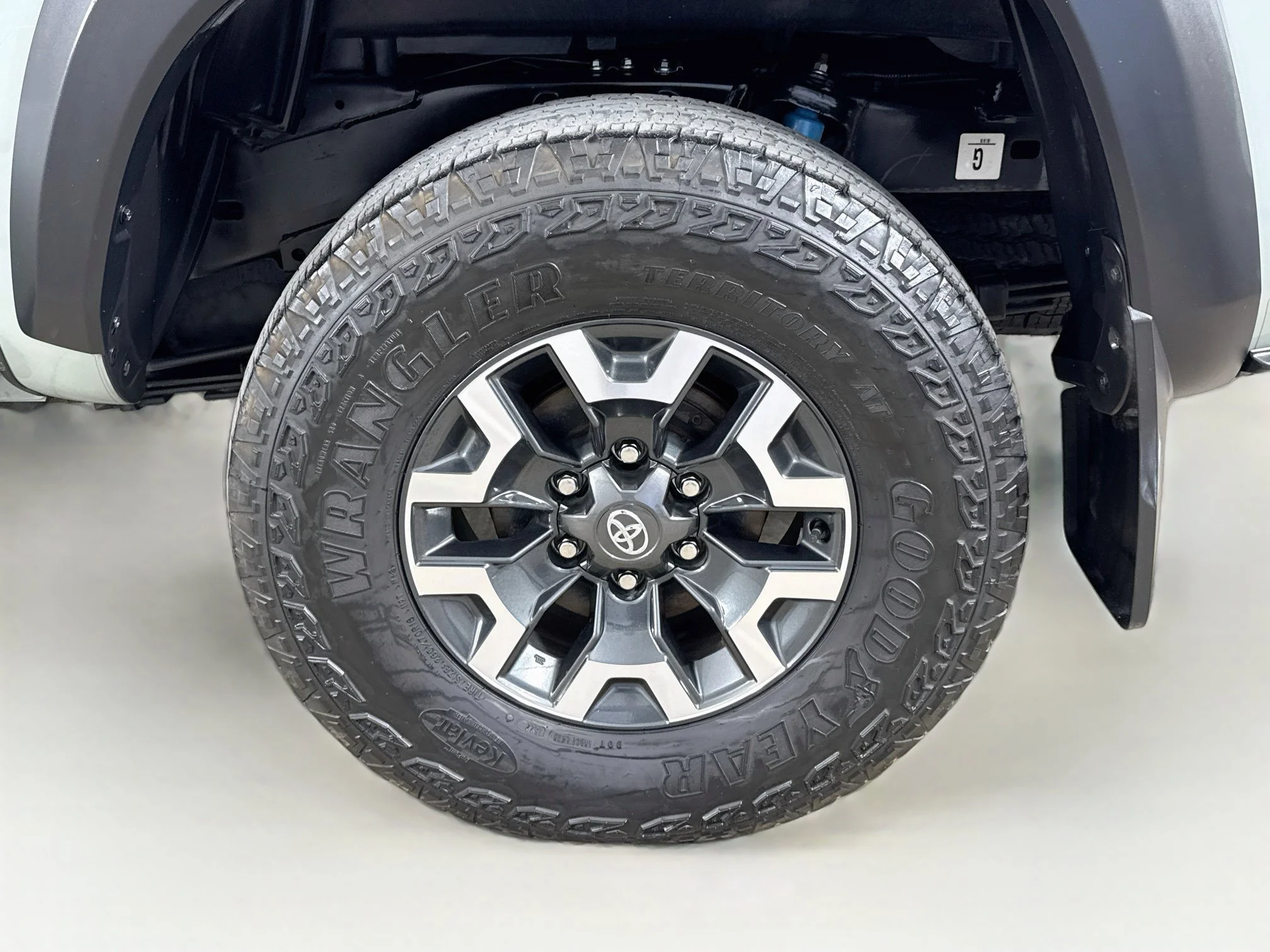 Used 2022  Toyota SR image 30