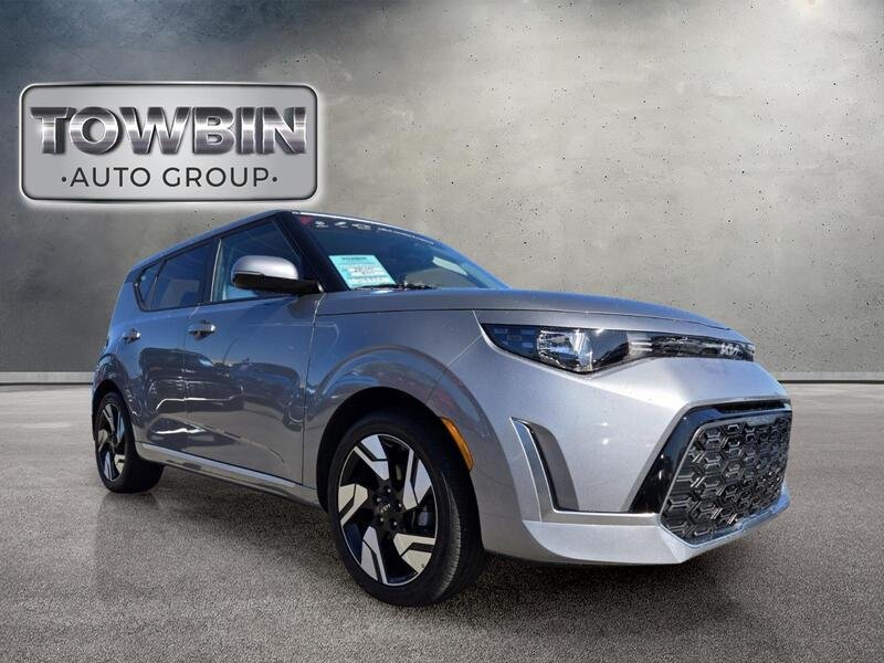 Used 2025 Gray Kia GT-Line image 2