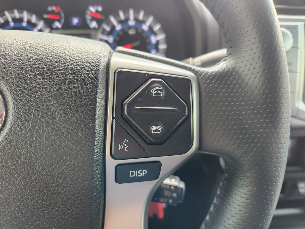 Used 2016 Super White Toyota SR5 Premium image 28