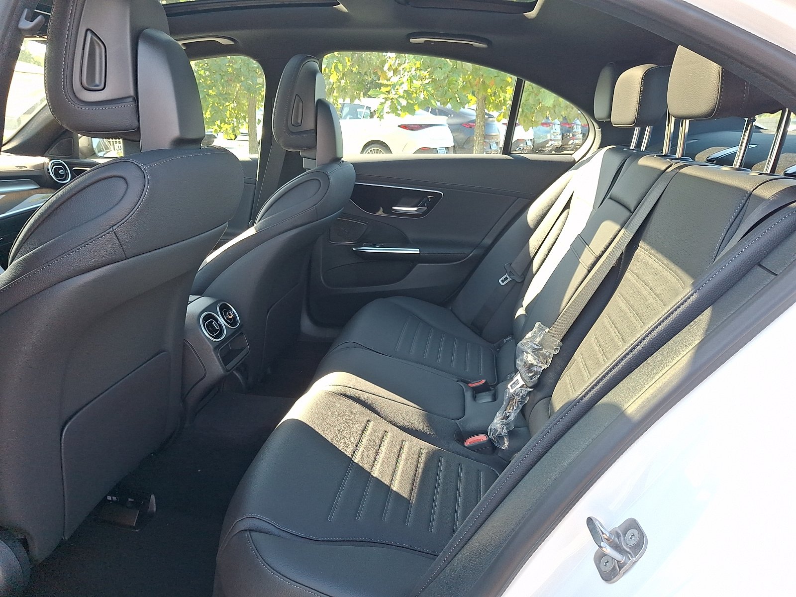 New 2026 Polar White Mercedes-Benz C 300 image 6
