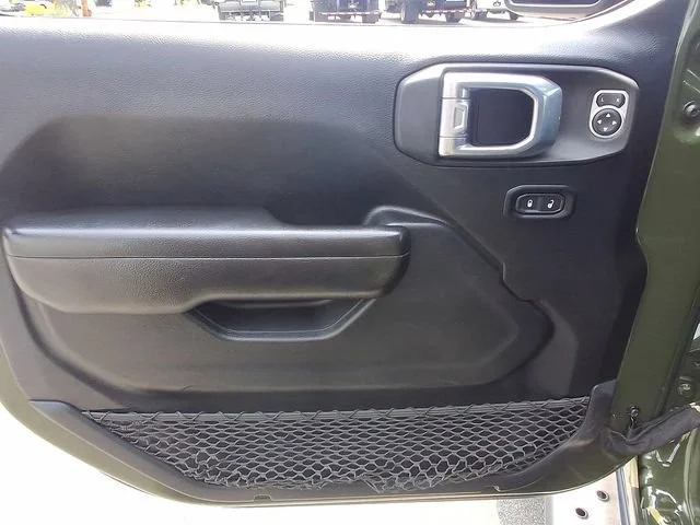 Used 2021 Green Jeep Sport Altitude 4x4 image 27