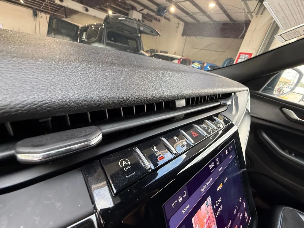 Used 2024 Gray Jeep Altitude image 23