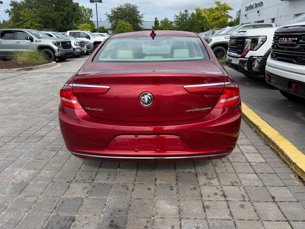 Used 2018 Red Quartz Tintcoat Buick Essence image 6