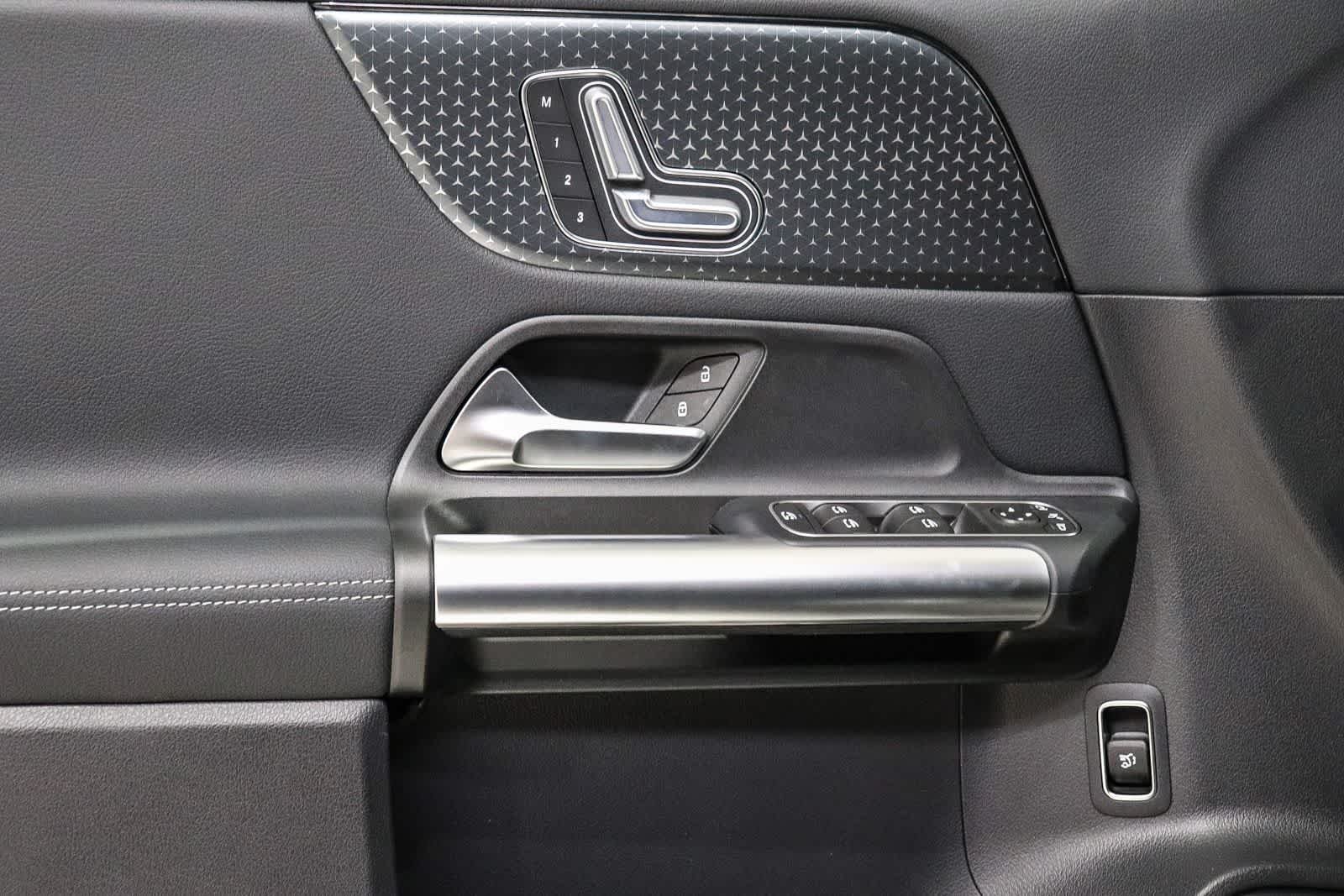New 2026 Night Black Mercedes-Benz GLA 250 image 22