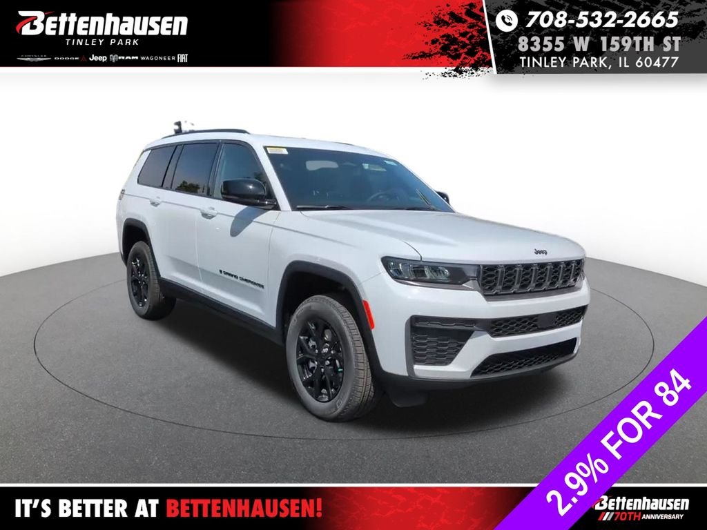 New 2026 Bright White Clear-Coat Exterior Paint Jeep Laredo image 3