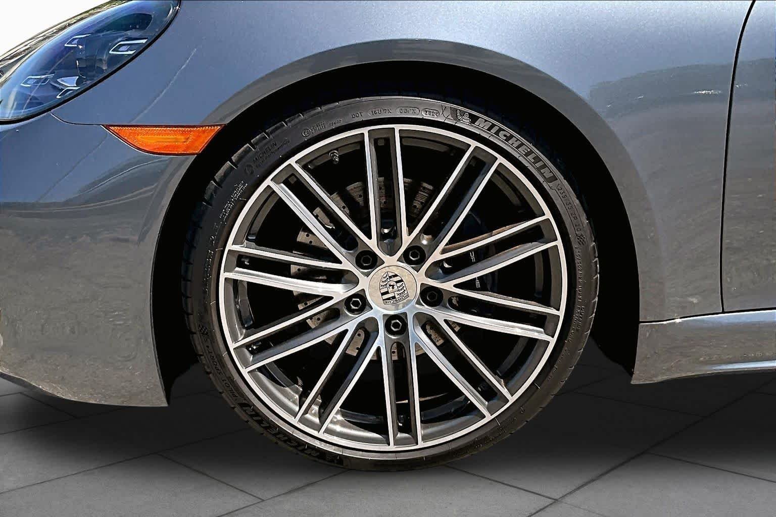 Used 2025 Vanadium Grey Metallic Porsche  image 11