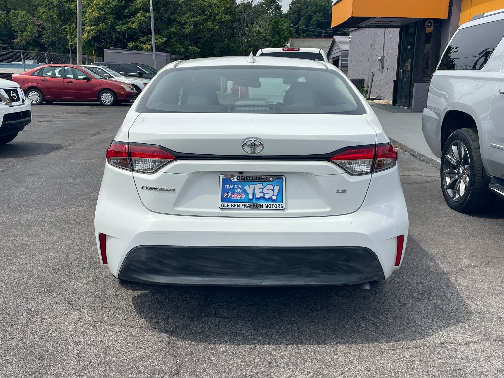 Used 2024 Ice Cap Toyota LE image 6