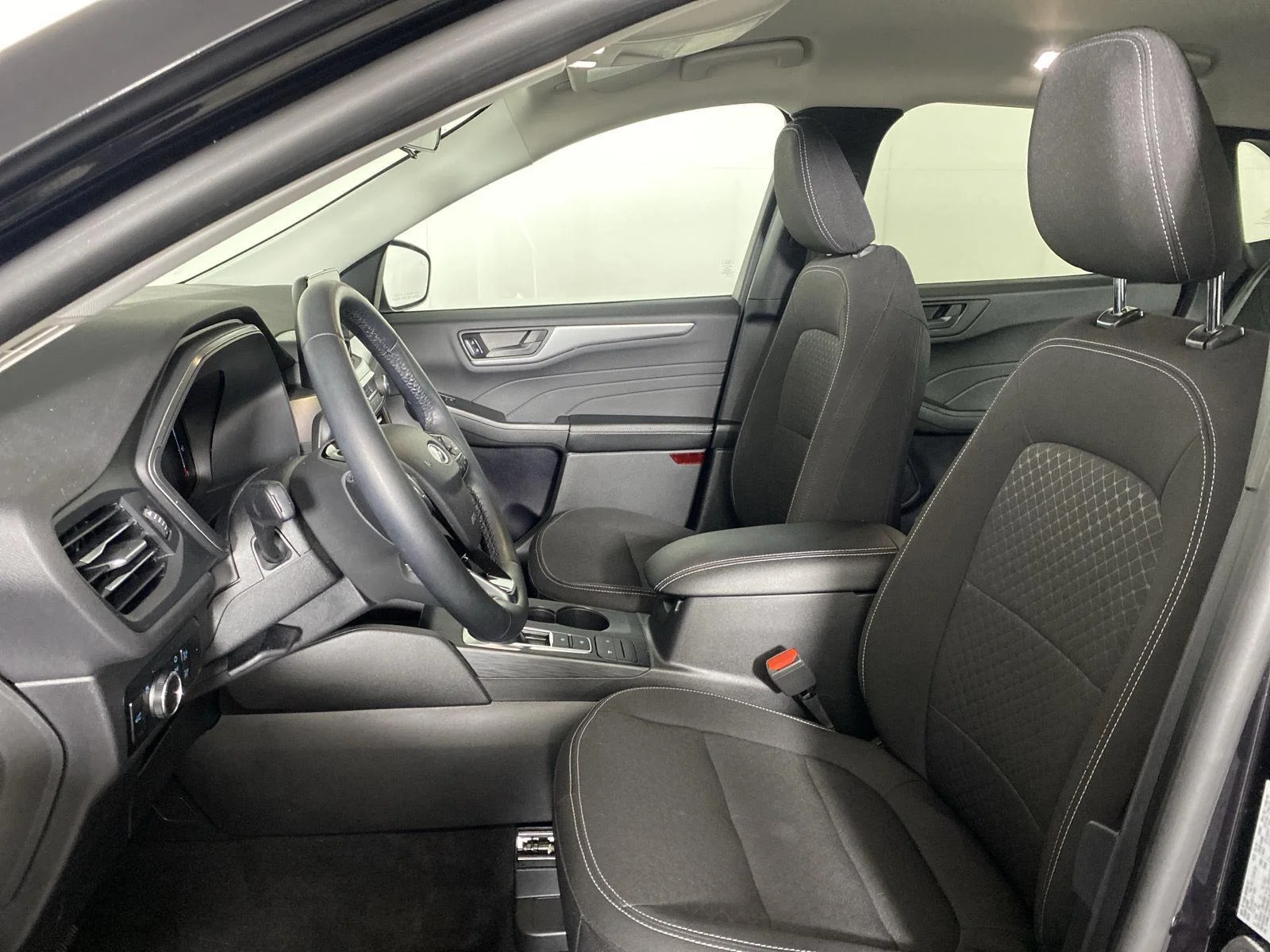 Used 2024 Agate Black Ford Active image 13