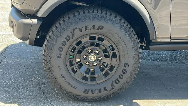 New 2026 Marsh Gray Ford Badlands® image 29
